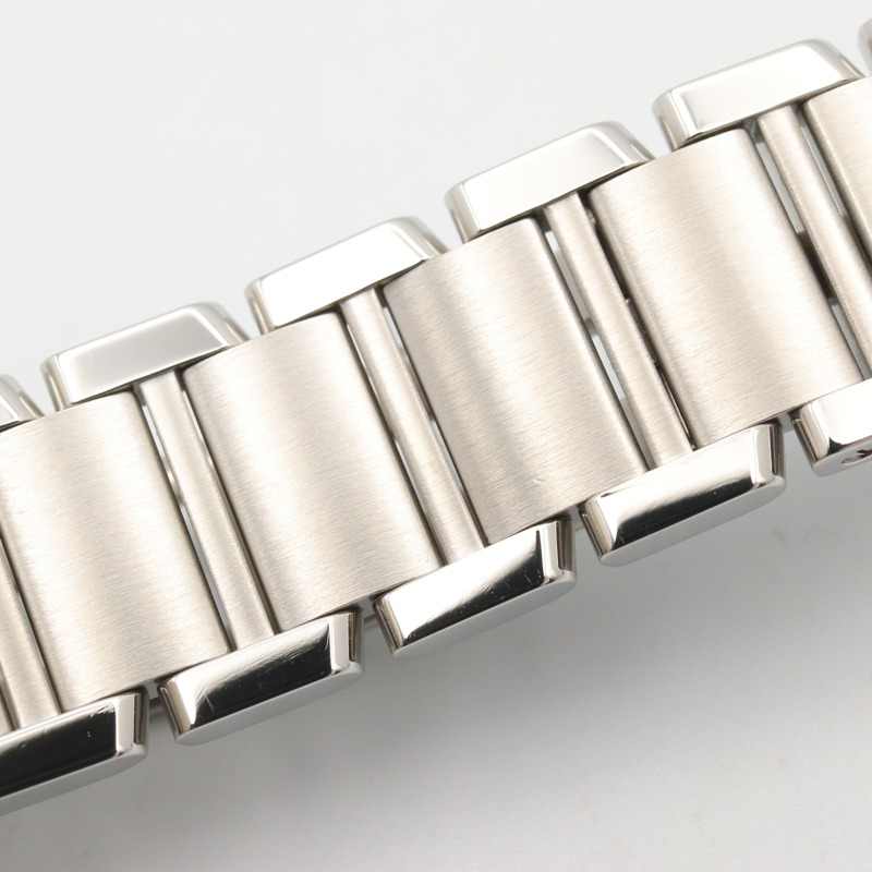 卡地亞 Tank Française SM 女士腕錶，不鏽鋼材質，粉紅錶殼，型號 W51028Q3-12