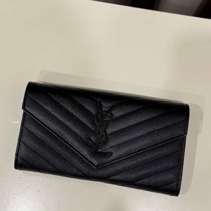 （極新甜價美包）SAINT LAURENT YSL聖羅蘭 黑色牛皮山形紋扣式長夾-0
