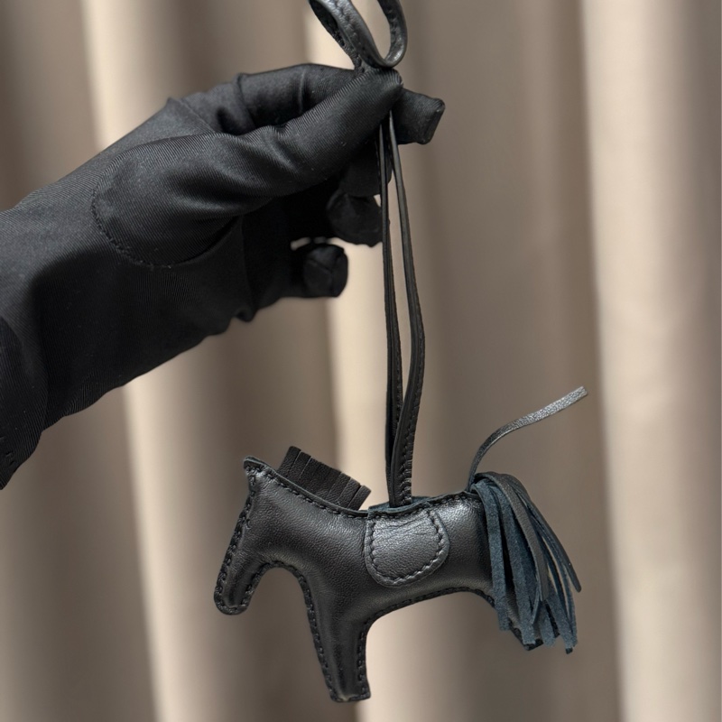 Hermes愛馬仕 RODEO MM 小馬造型小羊皮吊飾 (全黑)-2