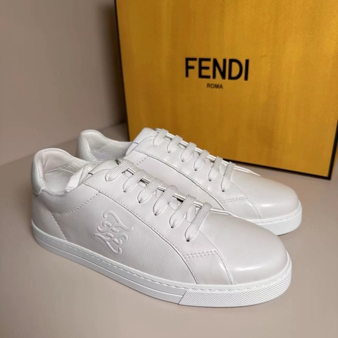 閒置未使用 Fendi 芬迪小白鞋 附件盒子 38碼