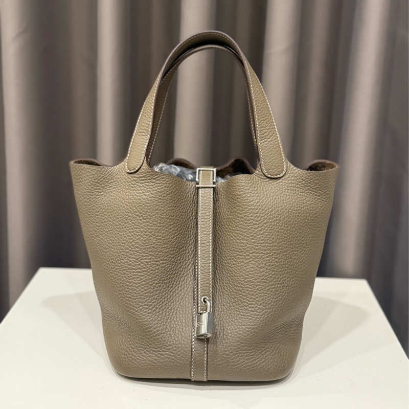 （超級美包🥂）HERMES 愛馬仕 大象灰Picotin 22 MM 菜籃子 W刻 銀扣-0