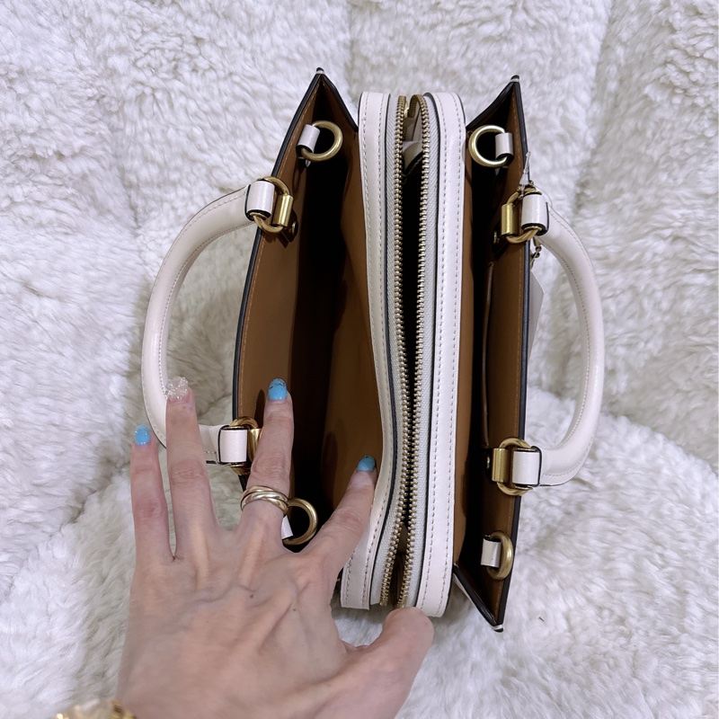 未使用coach Rogue 26 手提肩背包（原價24800元）-18