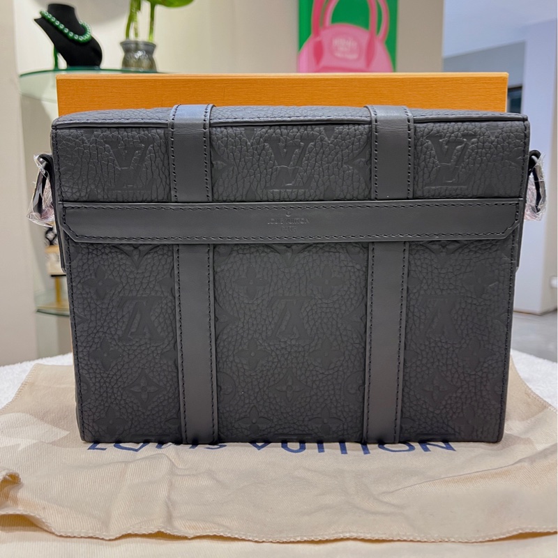 99❤️路易威登/Louis Vuitton 全皮壓紋Trunk 男款 黑色-2