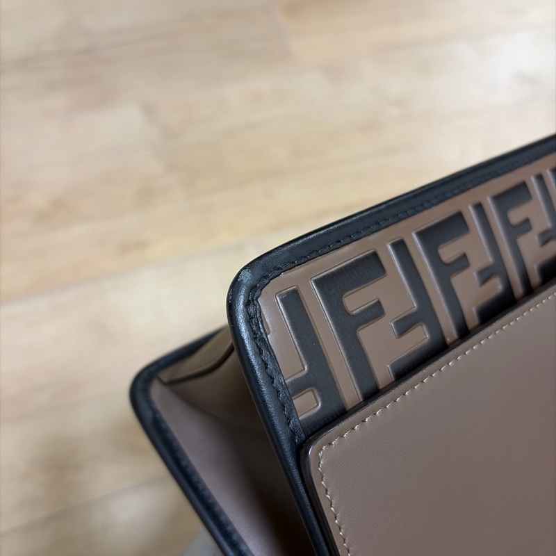Fendi 咖啡色牛皮Kan I F Zucca中號手提兩用肩背包-6