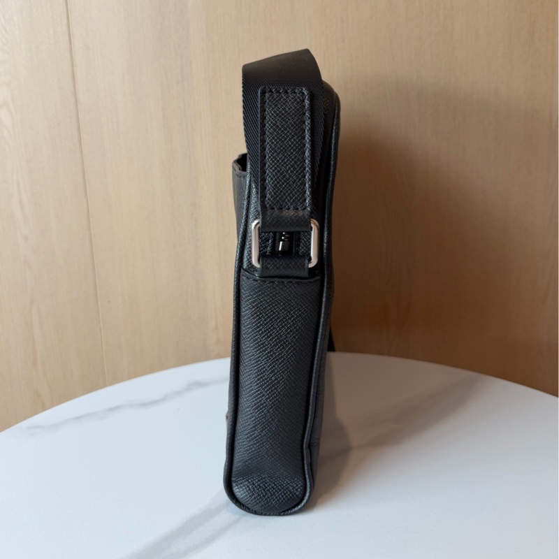 Louis Vuitton路易威登男士郵差包單肩包 21年編碼。 🈚附件-3