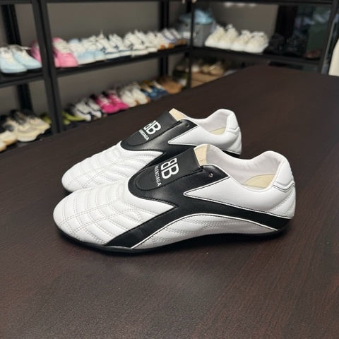 Balenciaga巴黎世家 Zen 足球鞋 薄底鞋 黑白 37碼