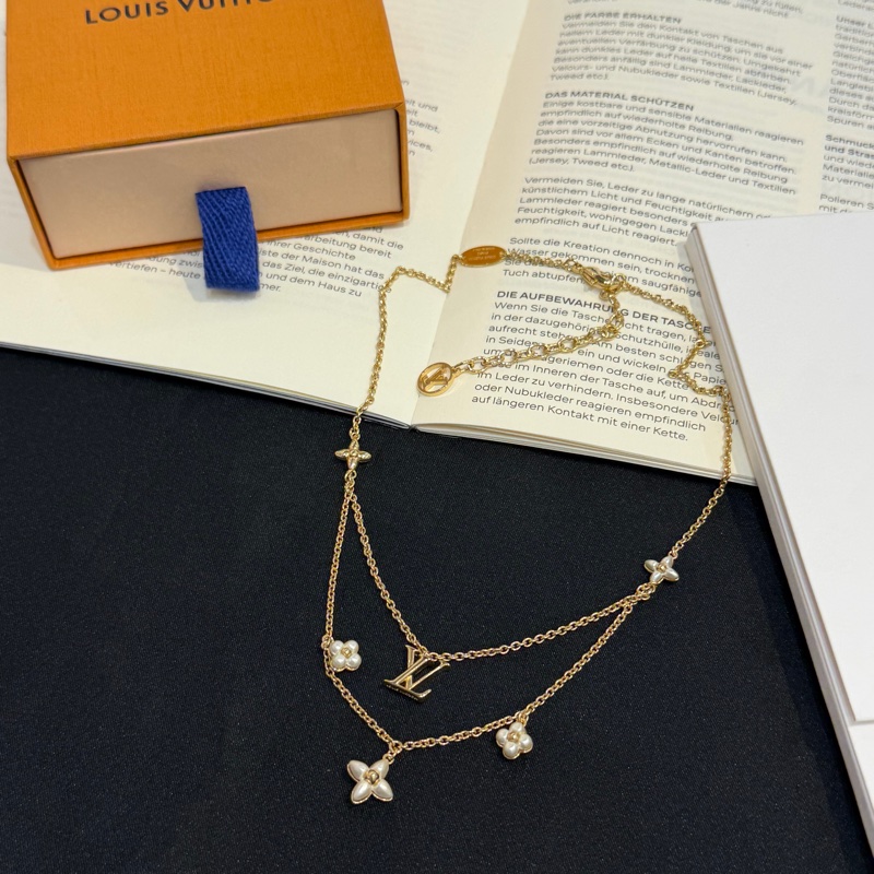 LV FLORAGRAM珍珠花花項鍊M00981-0