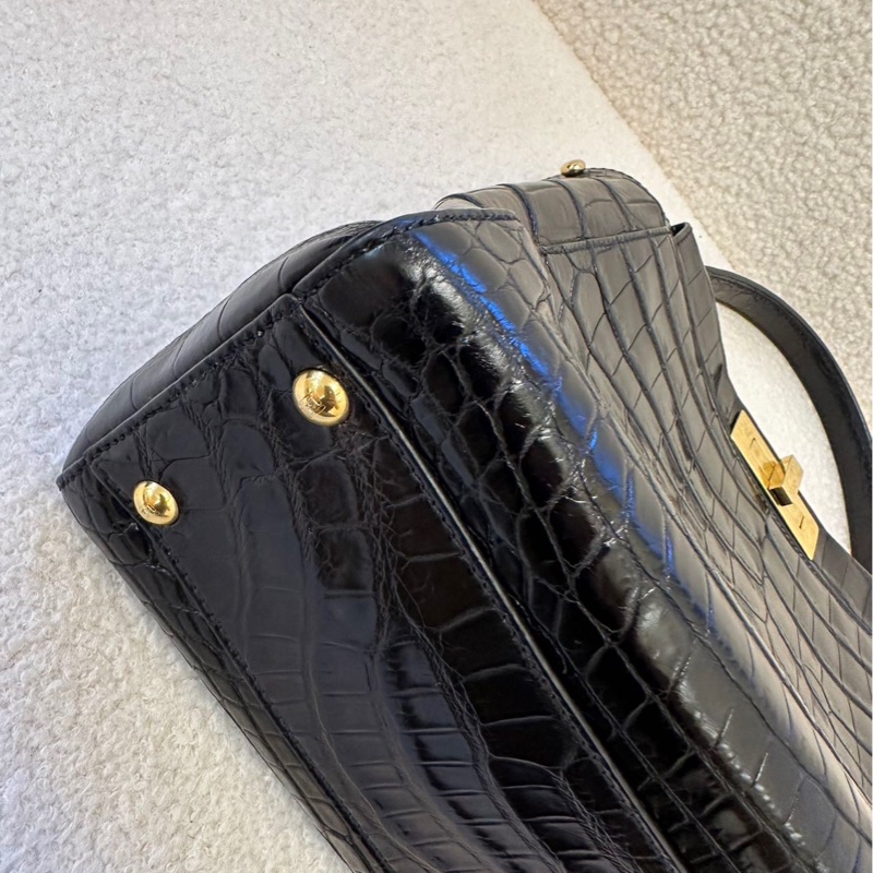 FENDI 芬迪女士手提包 稀有皮質 Peekaboo 黑色鱷魚皮-3