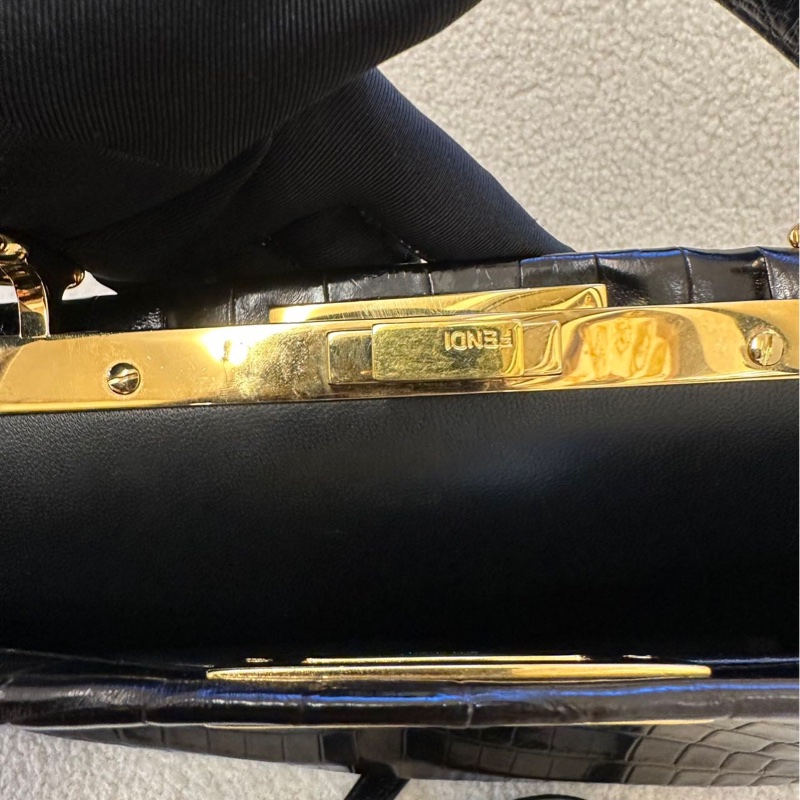 FENDI 芬迪女士手提包 稀有皮質 Peekaboo 黑色鱷魚皮-8