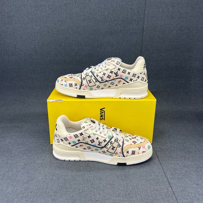 Louis Vuitton路易威登 trainer 米色滿印 6碼-6