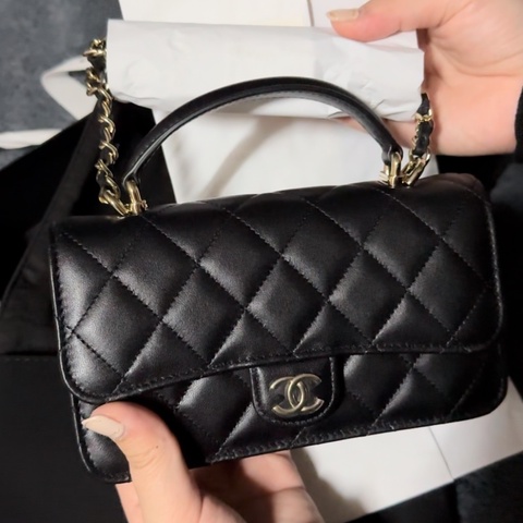 Chanel handle mini 手機包