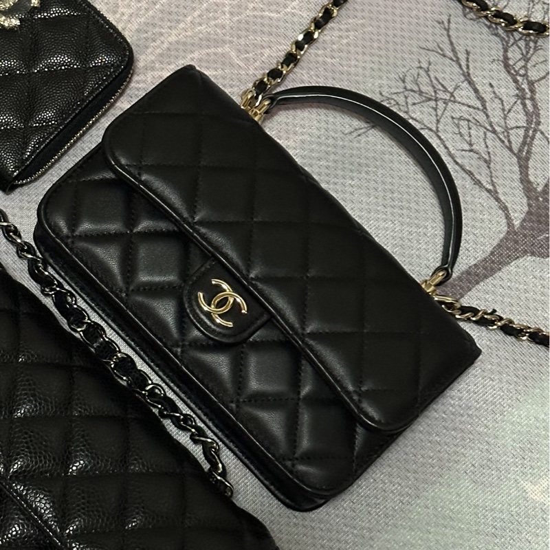 Chanel handle mini 手機包-3