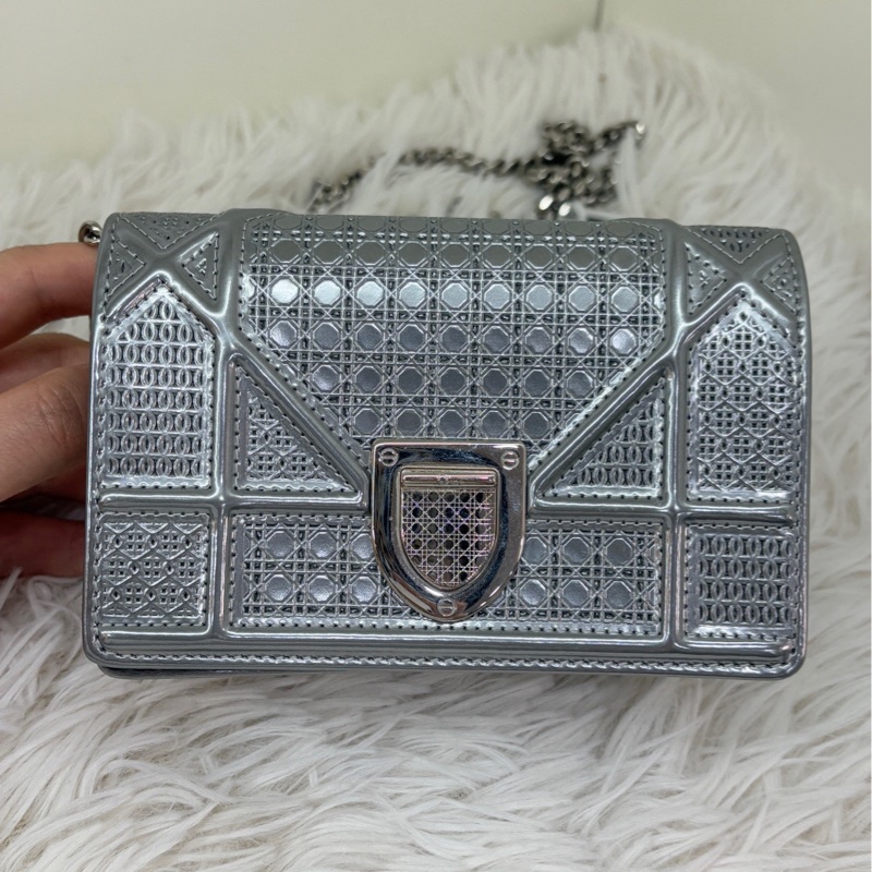 Dior迪奧盾牌鏈條包 mini-1