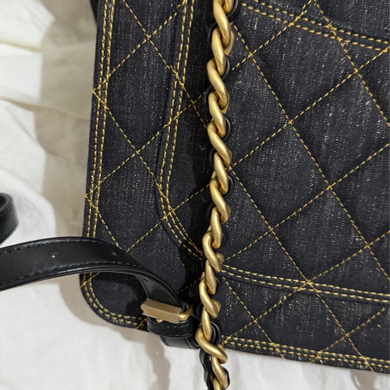 Chanel 絕版牛仔後背包-3
