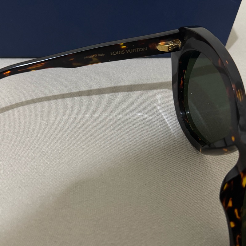 Louis Vuitton 貓眼玳瑁墨鏡-近全新-4