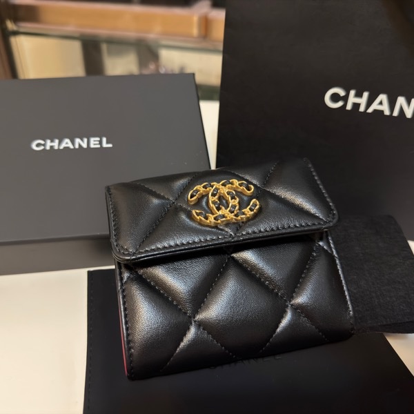 chanel 19短夾/全新閒置無使用-5