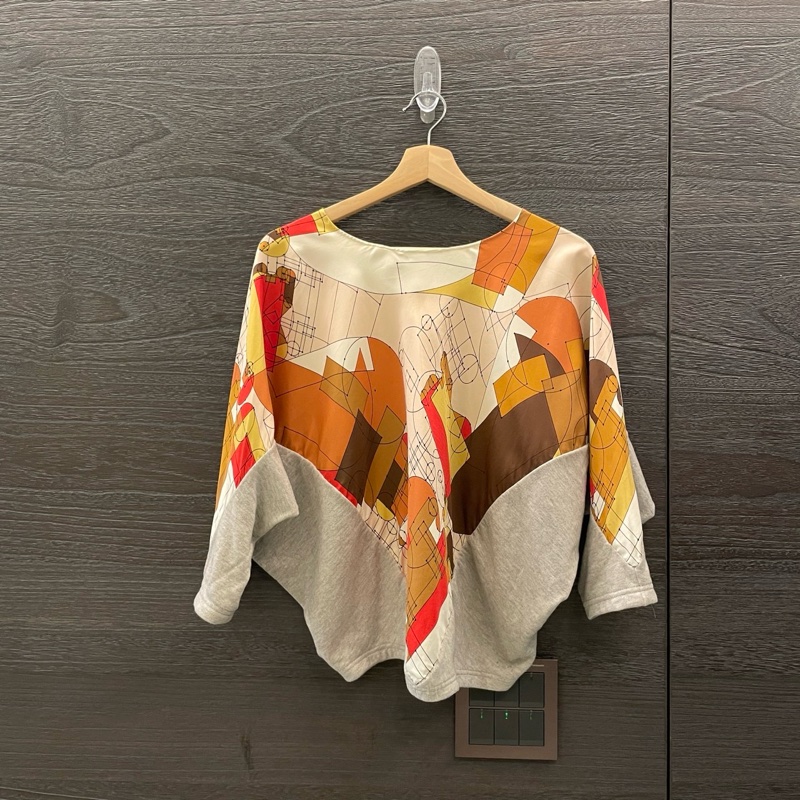 Hermes 愛馬仕 Twill Reine 系列幾何拼接上衣/絲巾上衣/36號/98新美品-1