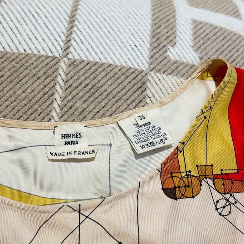 Hermes 愛馬仕 Twill Reine 系列幾何拼接上衣/絲巾上衣/36號/98新美品-3