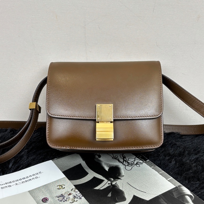 Celine • Box 焦糖棕金釦 豆腐包-3