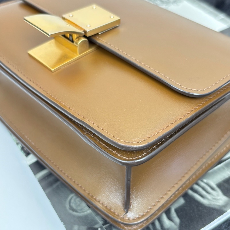 Celine • Box 焦糖棕金釦 豆腐包-11