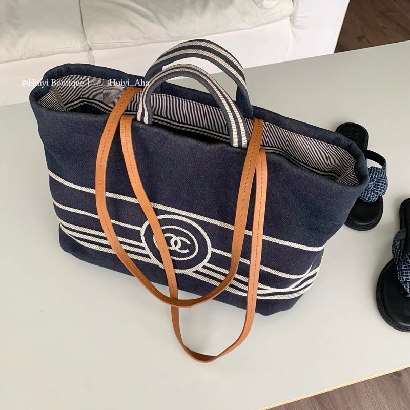 Chanel • 海軍藍條紋沙灘包 小號 附盒-1