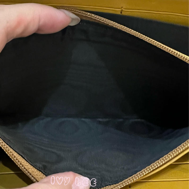 GUCCI 308012  ㄇ型拉鍊 GG壓紋 長夾 黃 正品 二手精品-11
