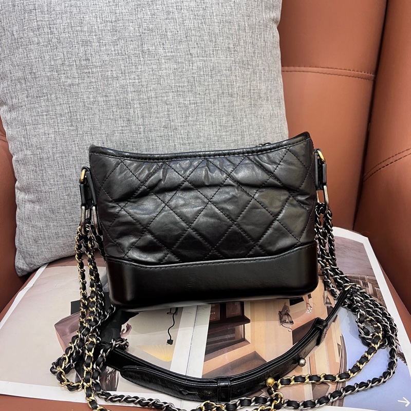 Chanel • Gabrielle 經典黑金牛皮流浪包 小號-4
