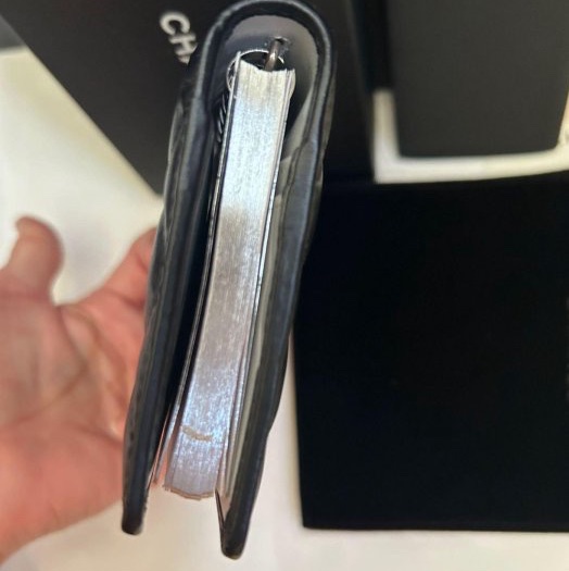 Chanel *雙C logo康朋*筆記本護照套👩🏻‍🦰收藏品；含2012年日暦本、聯絡薄（金屬可拆卸單護照保護套！👍）-6