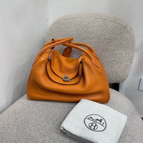 Hermès愛馬仕橙色Lindy34 框o lswl 11年  附件：塵袋