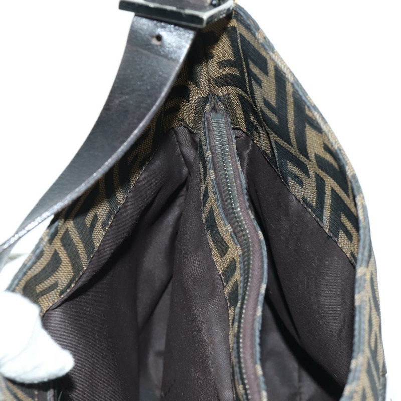 【日本直送】FENDI Zucca帆布Mamma Baguette單肩包 棕色/黑色 正品 YKZ798SAV-21