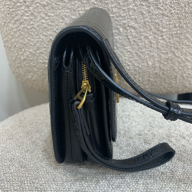 Balenciaga 巴黎世家 黑金鰐壓豆腐包 底長28  🈚附件-3