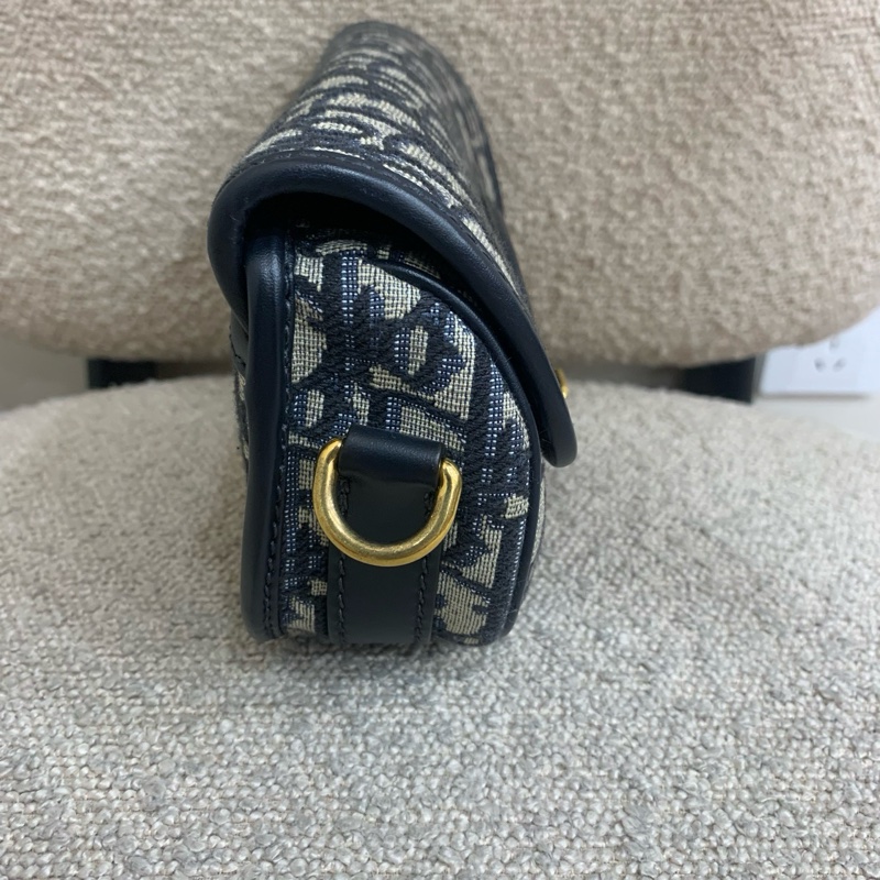 Dior bobby老花新月包 底長21  22年 🈚附件-2