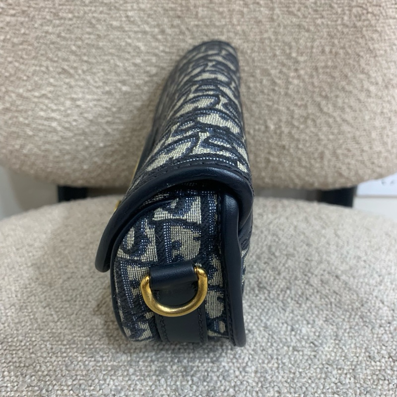 Dior bobby老花新月包 底長21  22年 🈚附件-3