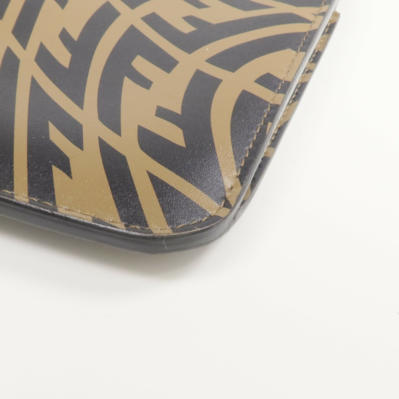 FENDI 牛皮皮革/塗層帆布Fendi Sarah Coleman Vertigo Peek-a-Phone手機袋-10