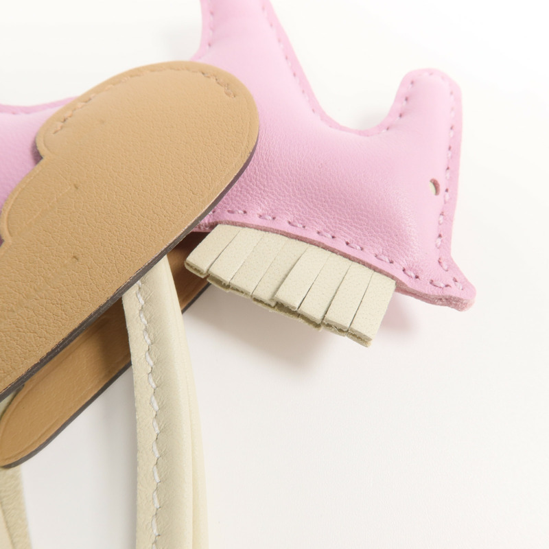 HERMES Milo/Swift皮革Rodeo Pegase PM掛飾Mauve Sylvestre/Chai/Craie-3