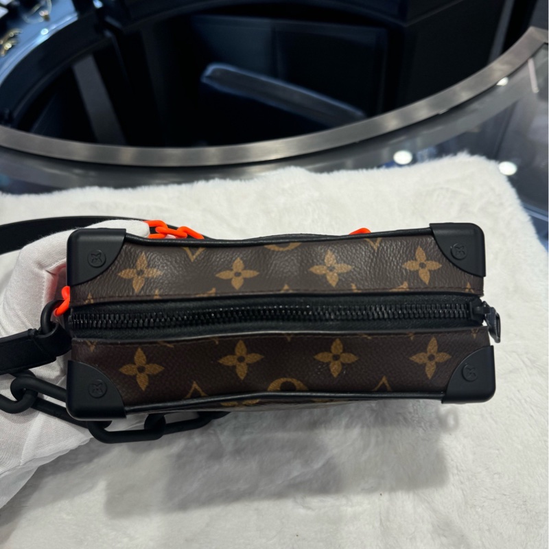 Louis Vuitton路易威登  秀款老花盒子包 soft trunk  男女同款-2