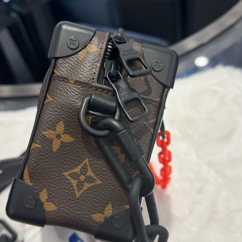 Louis Vuitton路易威登  秀款老花盒子包 soft trunk  男女同款-5