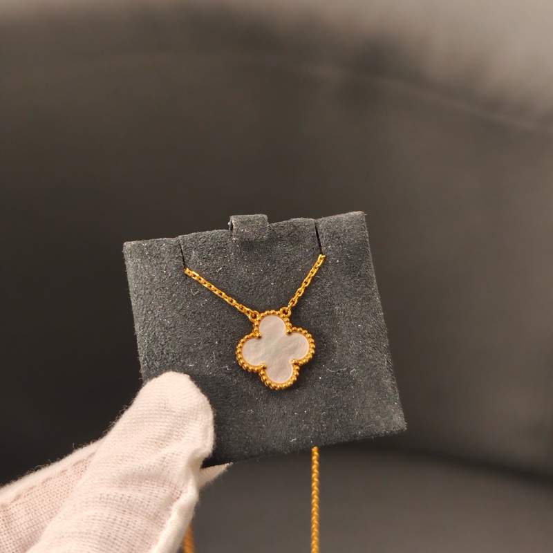 Van Cleef & Arpels 梵克雅寶 Alhambra系列 17年保卡 四葉草項鍊18K黃金材質 白貝母吊墜 中號-3