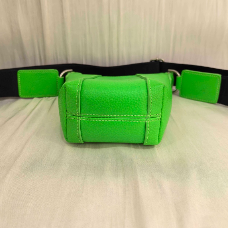 Balenciaga • Hourglass螢光綠字母拉鍊手機包-4