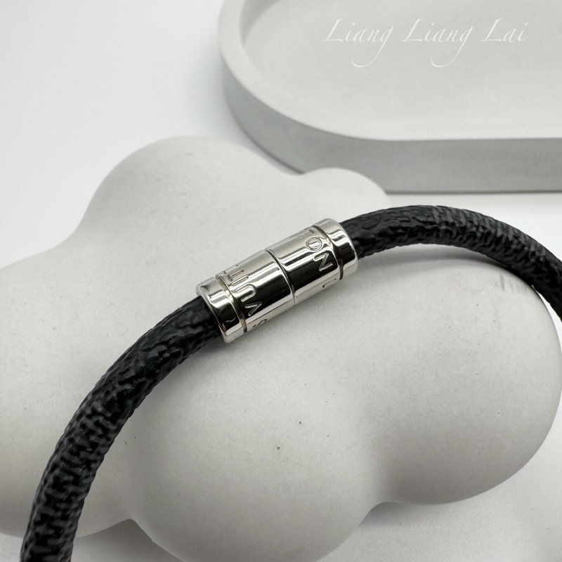 LOUIS VUITTON LV Damier Graphite Keep It 扣式手環-3