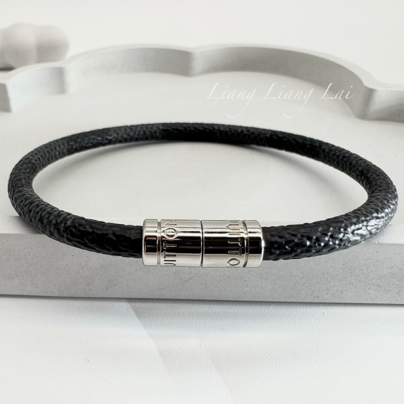 LOUIS VUITTON LV Damier Graphite Keep It 扣式手環-10