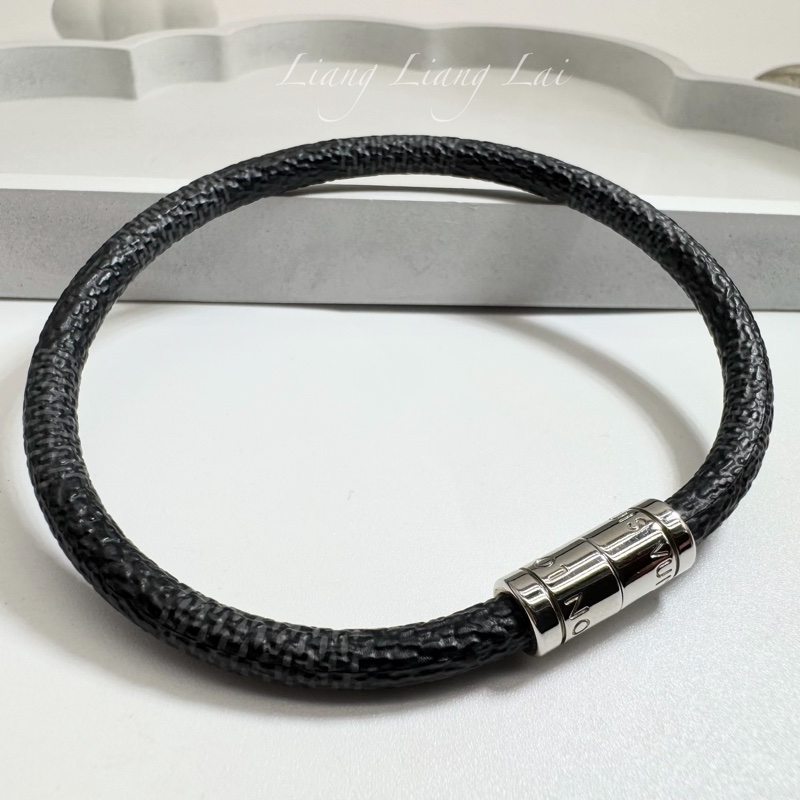 LOUIS VUITTON LV Damier Graphite Keep It 扣式手環-12