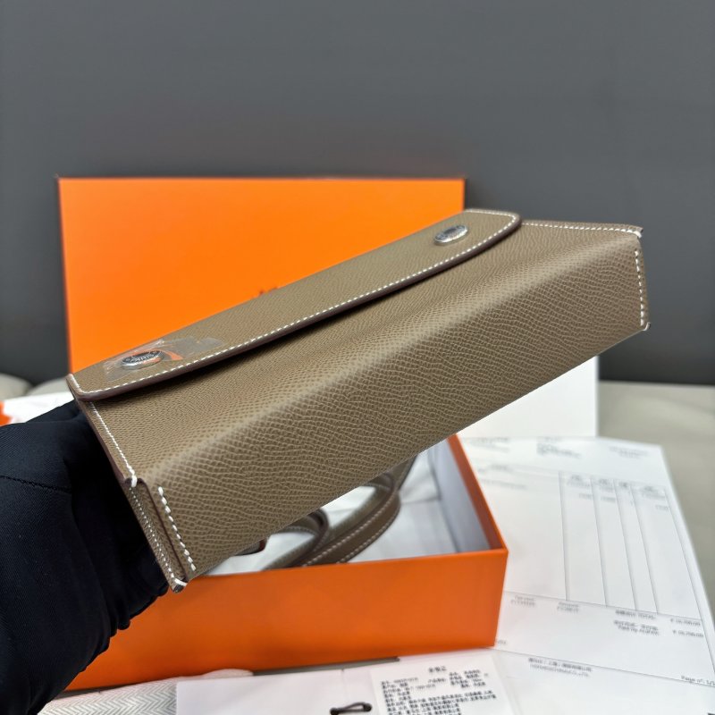 全新 愛馬仕Hermes 大象灰Snap Wallet斜背包 Epsom皮-4