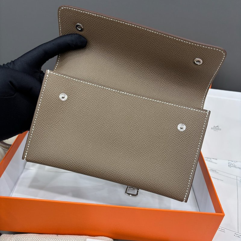 全新 愛馬仕Hermes 大象灰Snap Wallet斜背包 Epsom皮-8