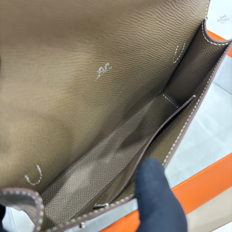 全新 愛馬仕Hermes 大象灰Snap Wallet斜背包 Epsom皮-9