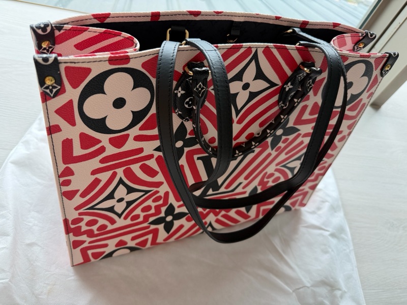 全新Louis Vuitton 花色托特包-9