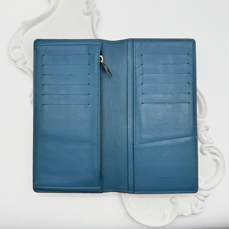 LOUIS VUITTON LV 荔枝紋牛皮藍綠色長夾-5