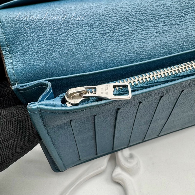 LOUIS VUITTON LV 荔枝紋牛皮藍綠色長夾-11