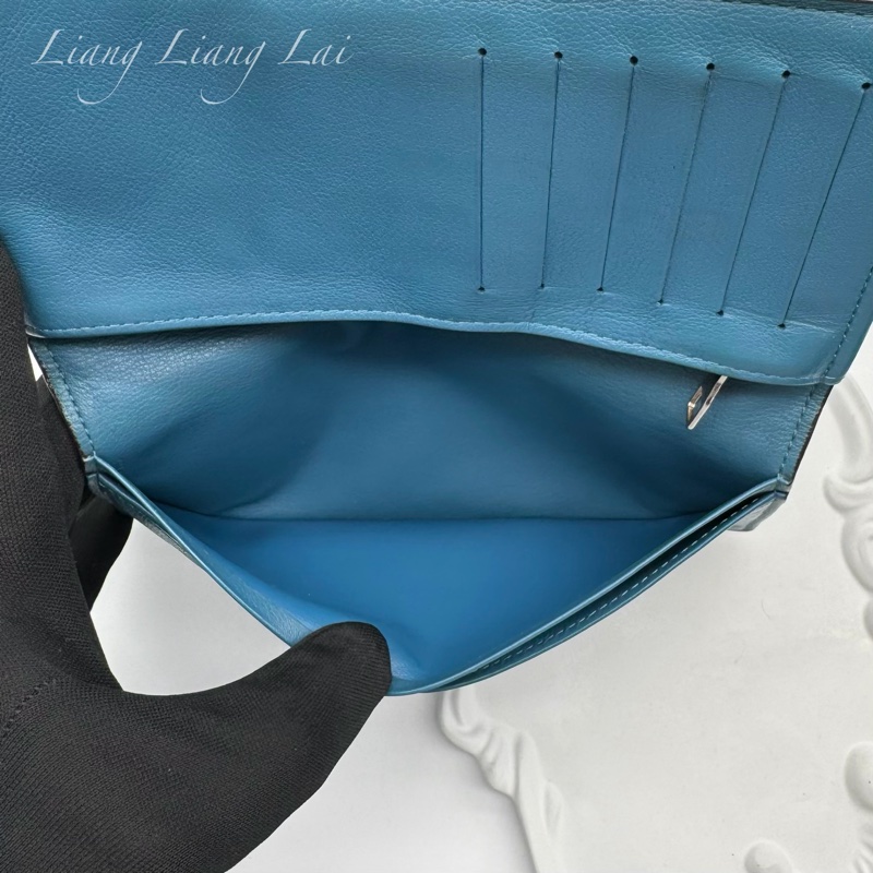 LOUIS VUITTON LV 荔枝紋牛皮藍綠色長夾-13