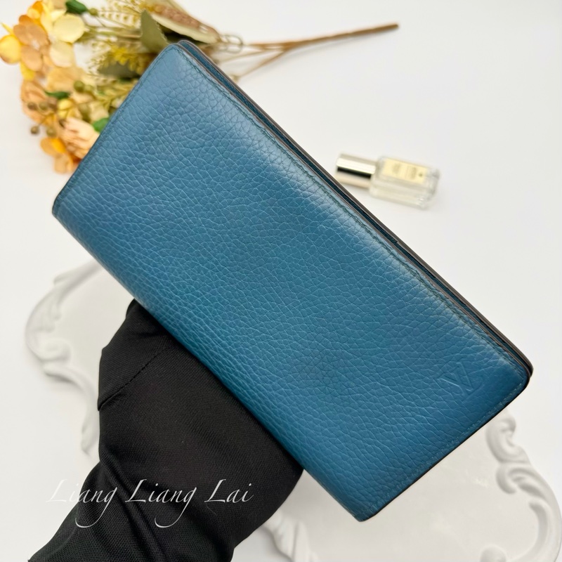 LOUIS VUITTON LV 荔枝紋牛皮藍綠色長夾-17